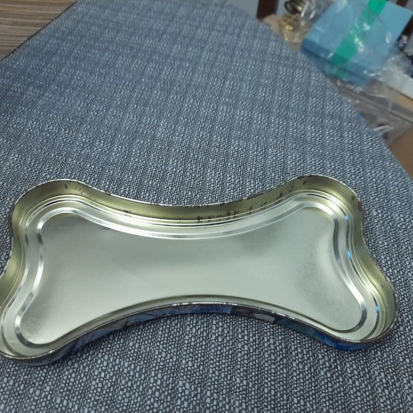 The Tin Box Company 2001 Bone Shaped Tin 7" length 2" Deep - Picture 9 of 10